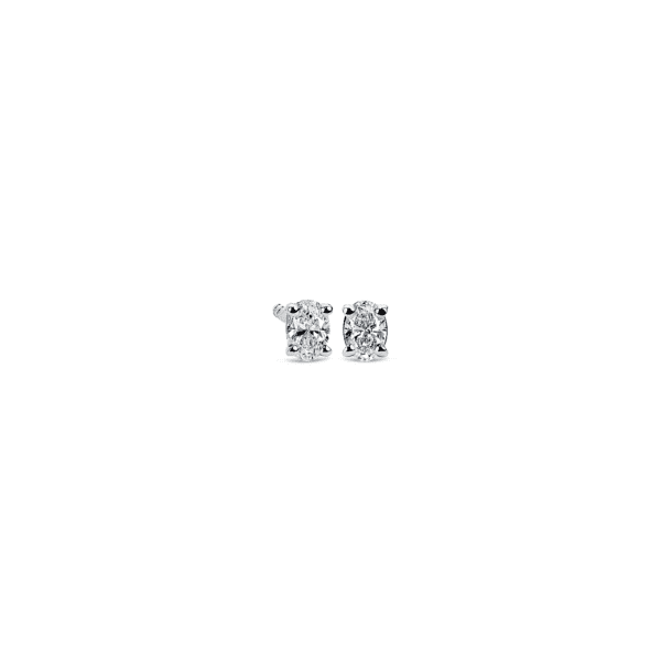 Oval Diamond Stud Earrings in 14k White Gold (1/4 ct. tw.)