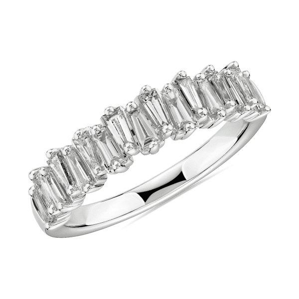 Alternating Tapered Baguette Diamond Wedding Ring in 18k White Gold (5/8 ct. tw.)