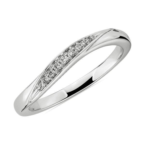 Pavé Diamond Wave Wedding Ring in 18k White Gold