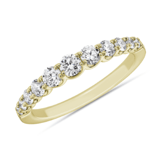 Selene Graduated Diamond Anniversary Ring in 14k Yellow Gold (5/8 ct. tw.)
